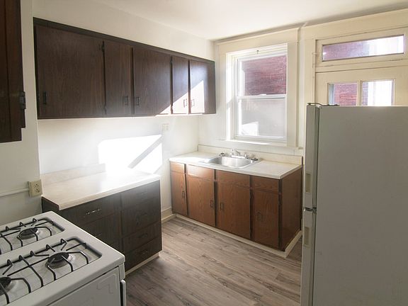 4th image of 414 Franklin Ave #2L