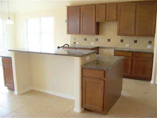 2nd image of 2899 Pescara Ct