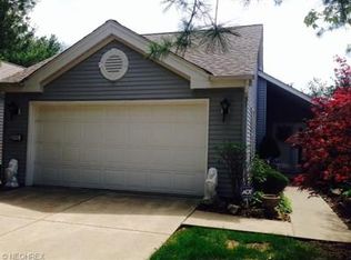 18245 Sherbrooke Oval #13, Strongsville, OH 44136
