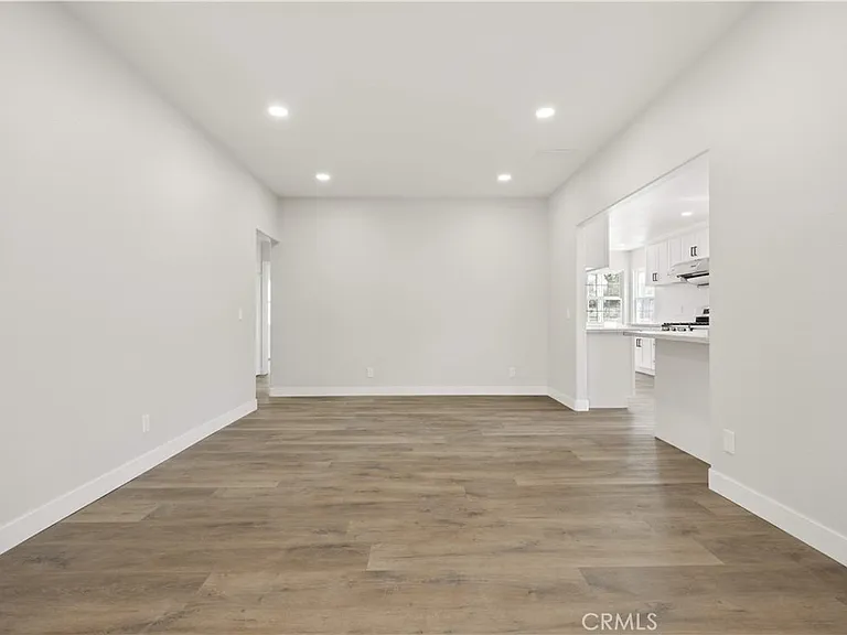 350 E Juanita Ave — Photo 13