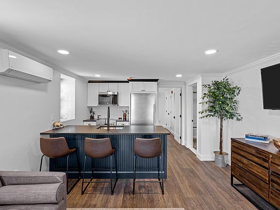 3rd image of 319 Main St #1