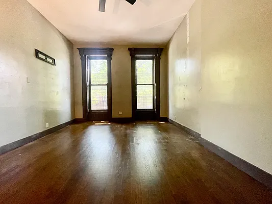 Rented by ERNY LLC | media 53