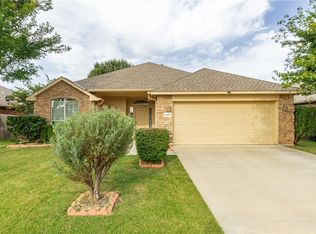 2405 Vintage Park Ln, Yukon, OK 73099