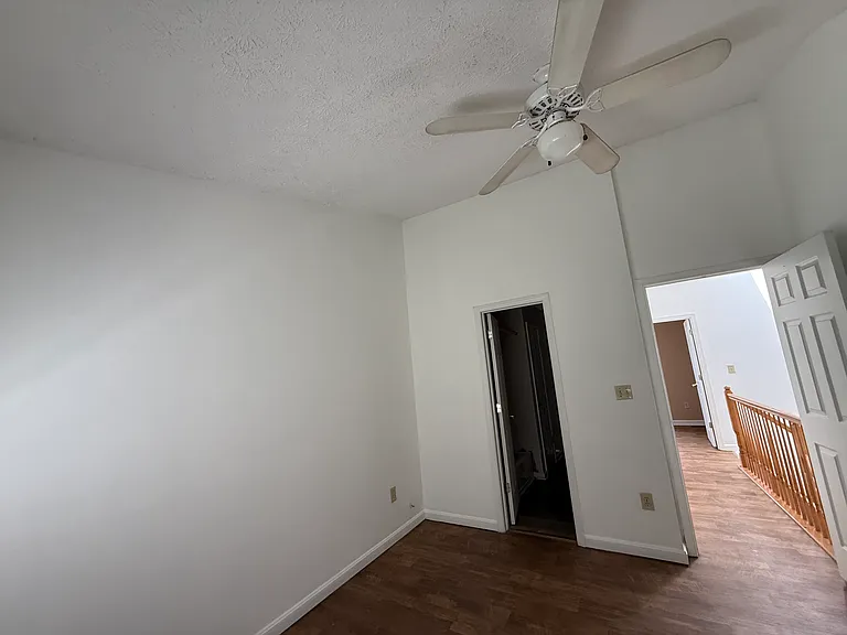 22570 Lower Kells Ln — Photo 12