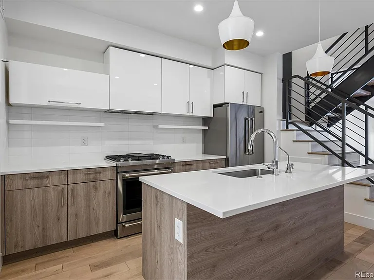 230 Inca St — Photo 8