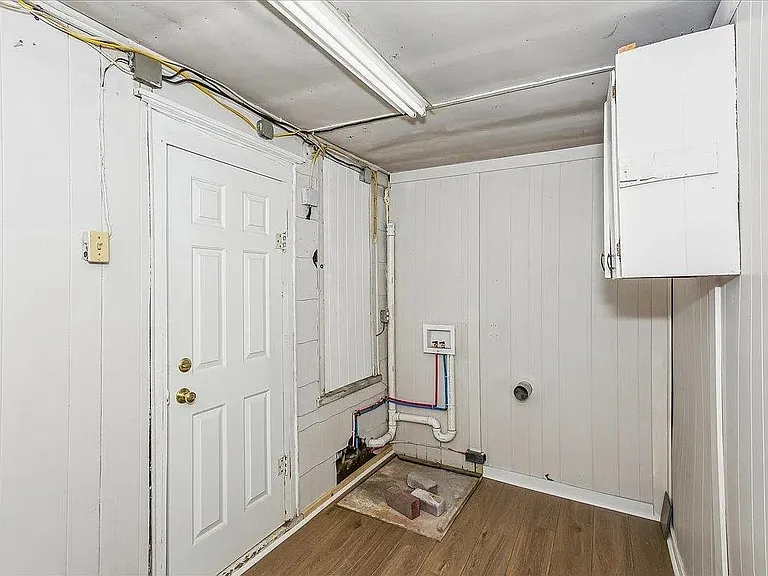 301 SW 3rd St #1 — Photo 28
