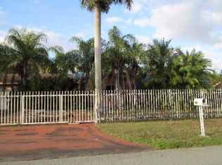 12721 SW 187th Ter, Miami, FL 33177