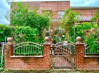 15348 58th Rd, Flushing, NY 11355