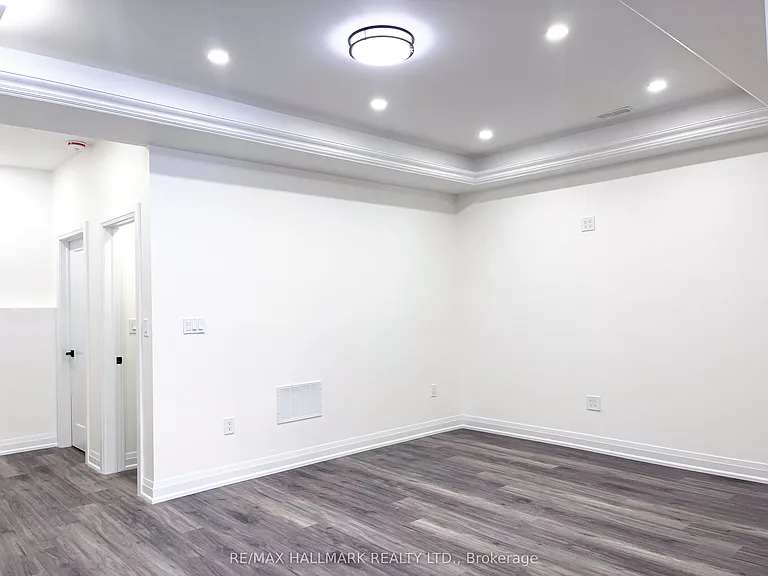 22 Direzze Ct #LOWER LEVEL — Photo 7