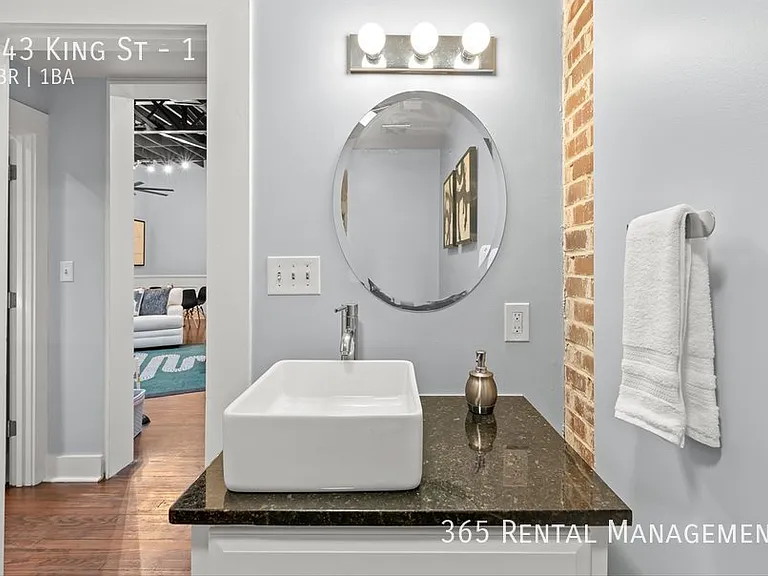 343 King St #1 — Photo 28