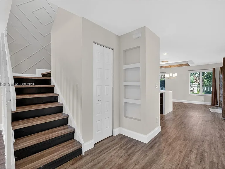 1603 W Harmony Lake Cir — Photo 32