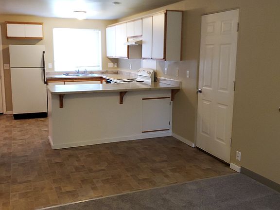 4th image of 4285 River Rd