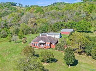 954 Molino Rd, Fayetteville, TN 37334