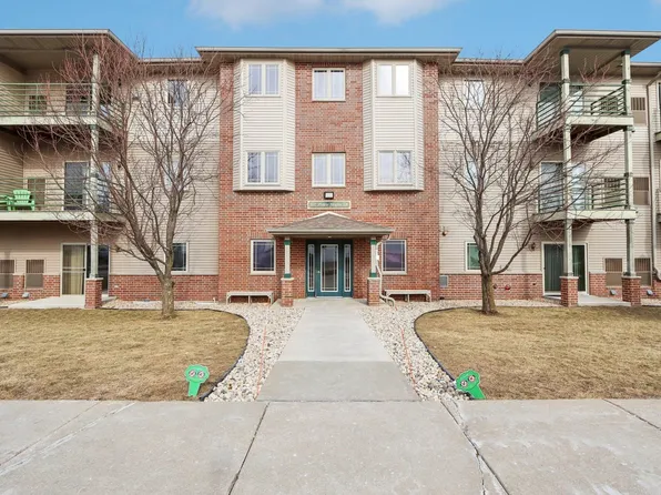 102 Prairie Heights Dr APT 401, Verona, WI 53593