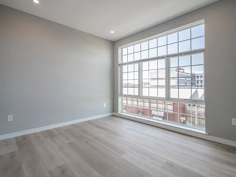 2401 Washington Ave — Photo 64