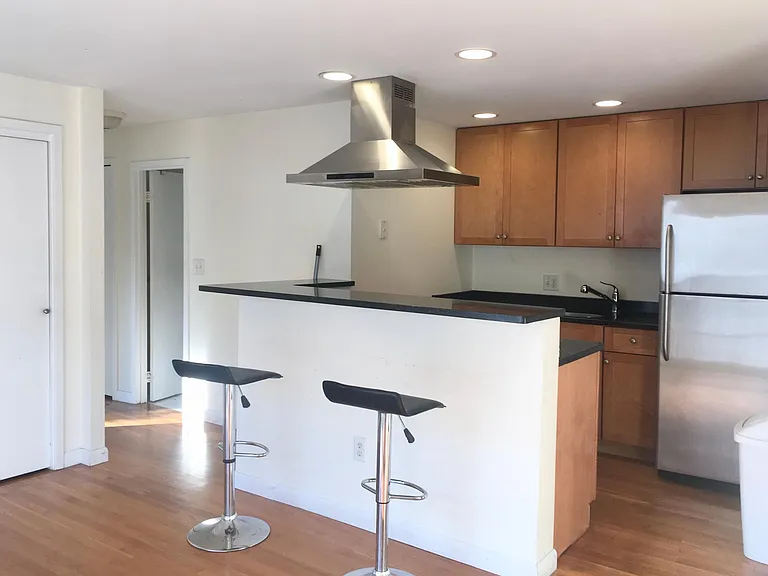 70 Park St #31 — Photo 3