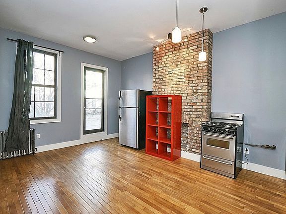 3rd image of 194 Wilson Ave #3F