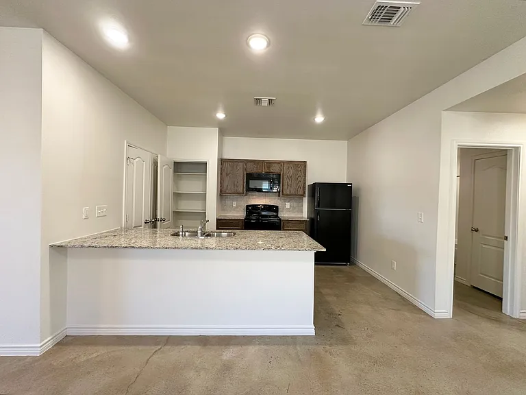 6106 Harriet Tubman Ave — Photo 7