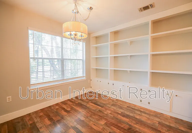 314 Liriope Loop — Photo 5