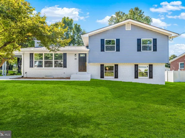 20 Mel Mara Dr, Oxon Hill, MD 20745