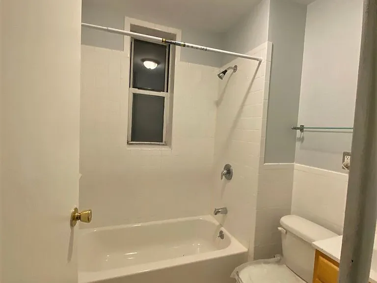 4530-Park Ave Skyline Apartments, LLC — Photo 8