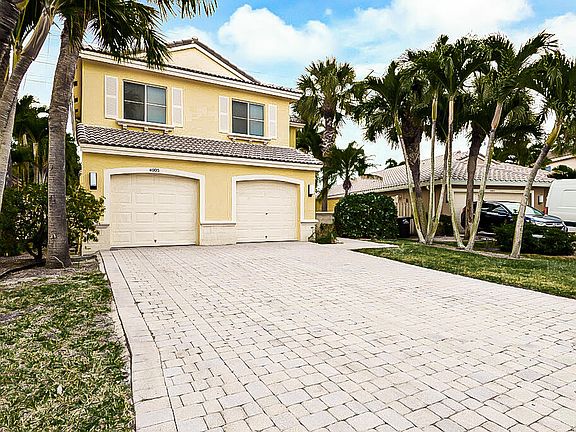 2nd image of 4005 Torres Circle