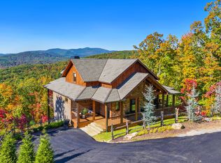 226 Round Top Rd, Mineral Bluff, GA 30559