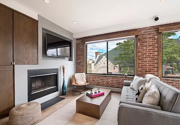2nd image of 50 Avenue A APT 6A