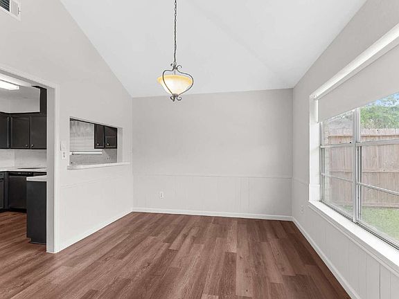 4th image of 1418 Bramblebury Dr