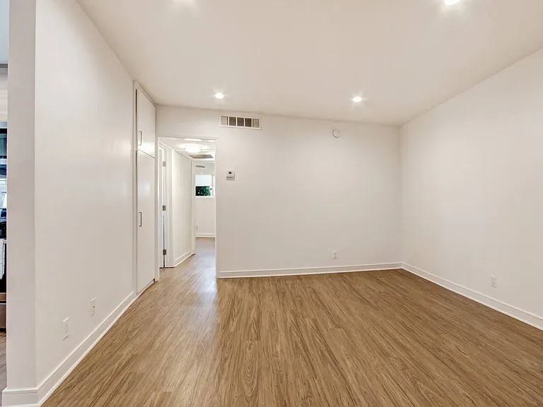 Citra Apartments — Photo 27