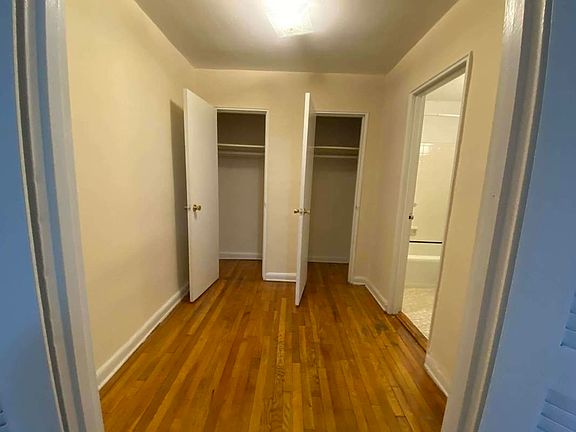 4th image of 41-11 Parsons Blvd #103