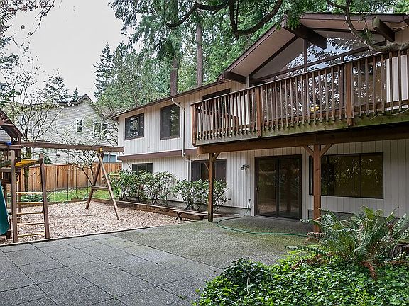 2nd image of 10051 NE 27th St