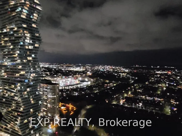 448 Burnhamthorpe Rd W, Mississauga, ON