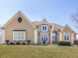 6304 Crestview Dr, Shawnee, KS 66218