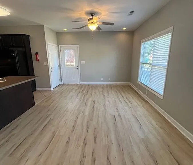 434 N Martin Luther King Blvd #201 — Photo 12