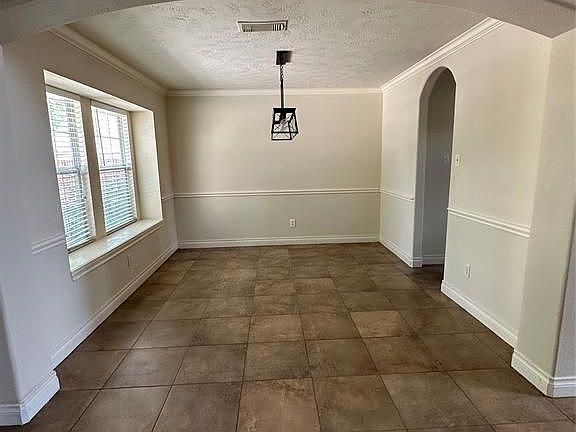 4th image of 3730 Northshore Dr