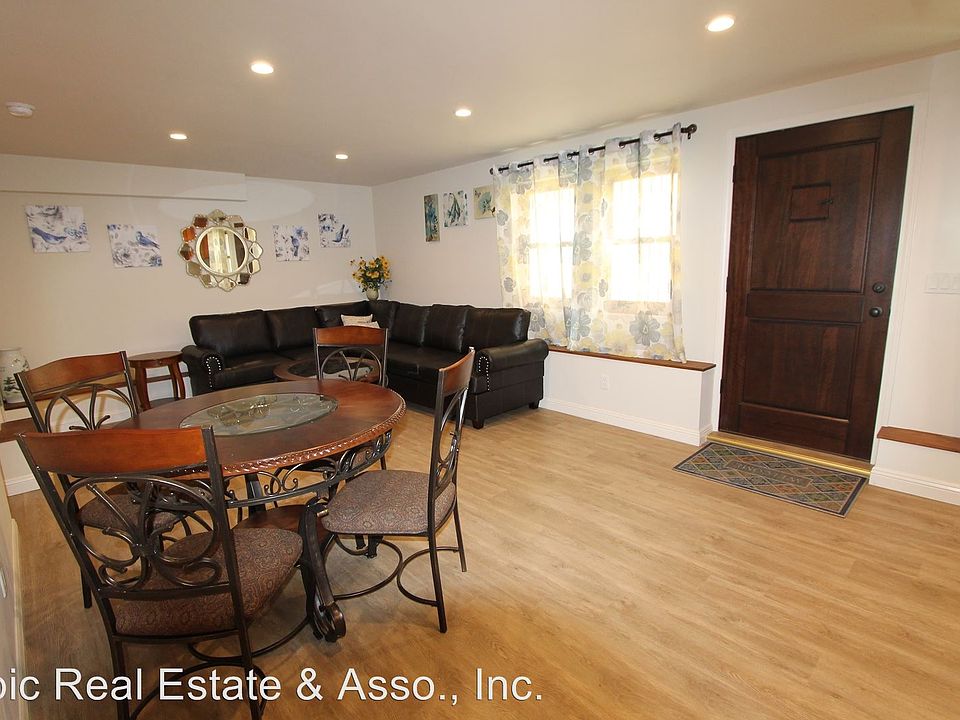 1st image of 3075A 25th Ave