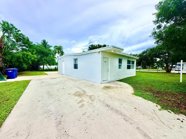 205 NW 33rd Ave, Fort Lauderdale, FL 33311
