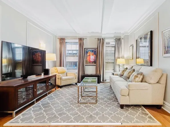 25 West 64th Street image 1 of 5