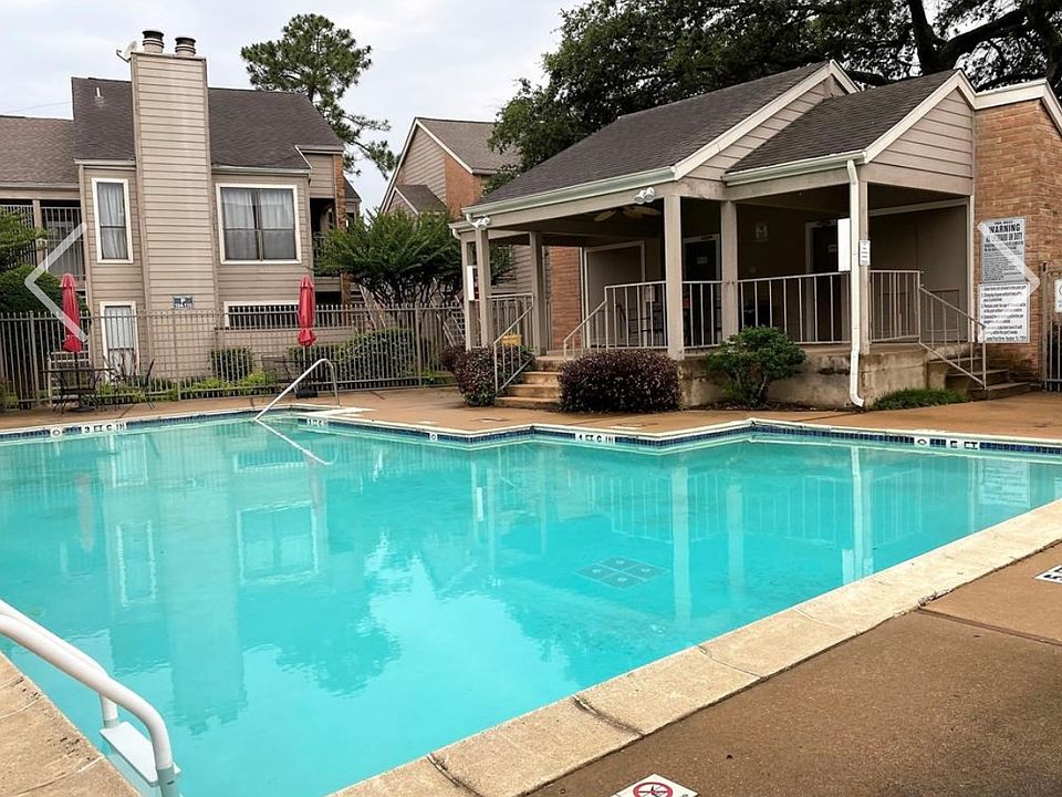 1st image of 6701 Sands Point Dr APT 36
