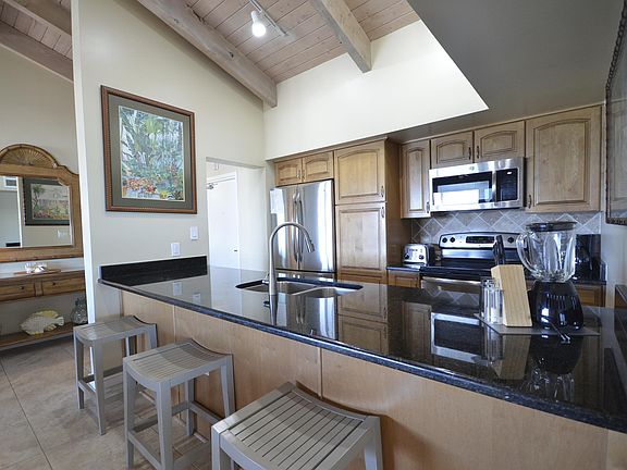 3rd image of 8402 Marina Villa Dr