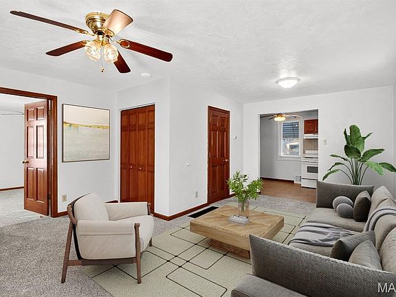3rd image of 1207 Kinsella Ave