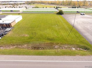 1665 Fashion Outlet Blvd S #4, Niagara Falls, NY 14304
