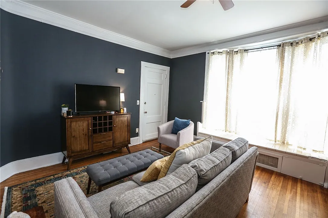 1 bed, 1.0 bath, 726 sqft, $1,350 — Photo 4