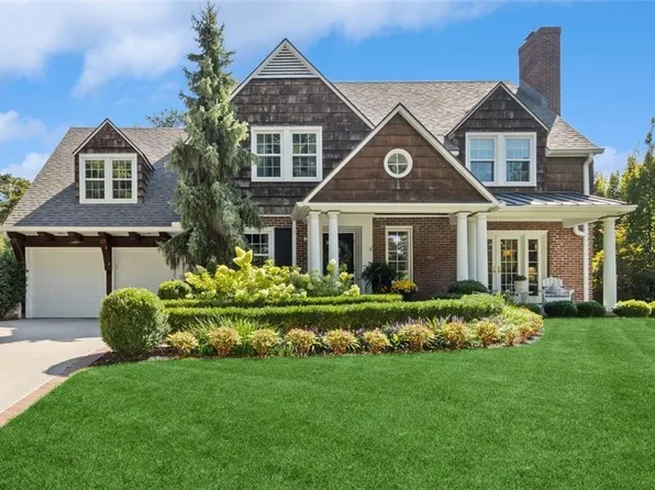 6437 High Dr, Mission Hills, KS 66208