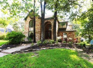 2710 Woodland Ridge Dr, Kingwood, TX 77345