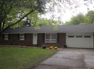 1908 Galen Dr, Champaign, IL