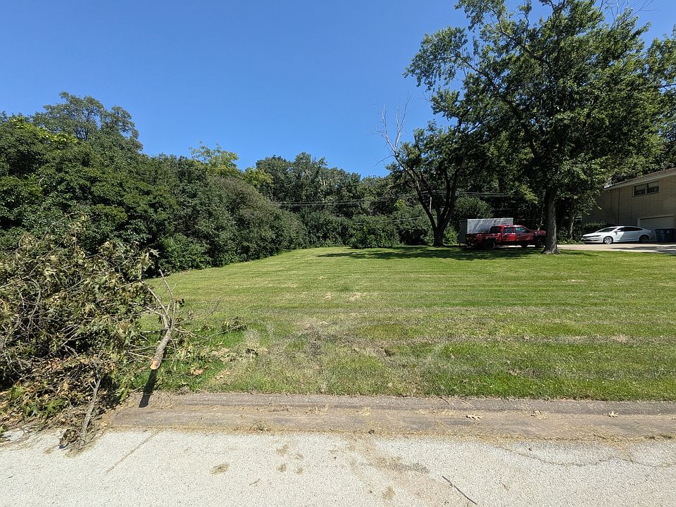 1st image of 31 Beckwith Ln