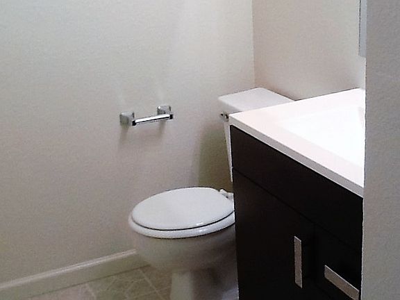 5th image of 9127 Newhall Dr APT 31