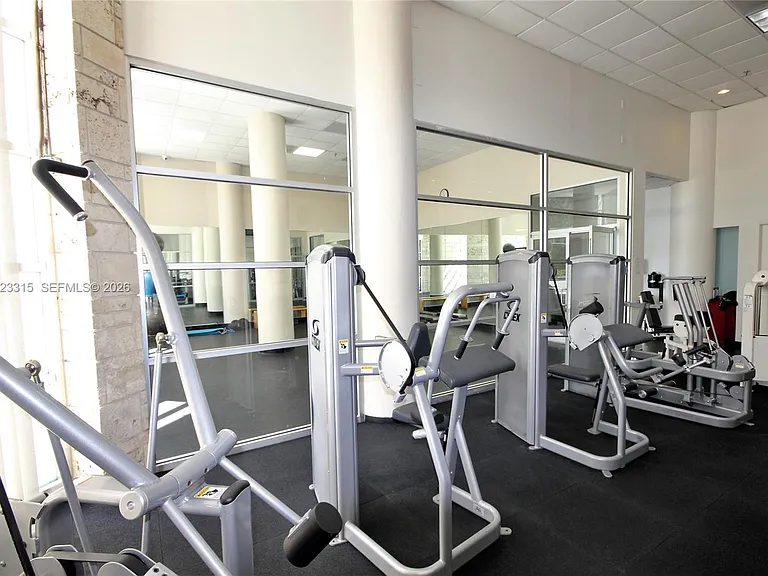 5151 Collins Ave #827 — Photo 36